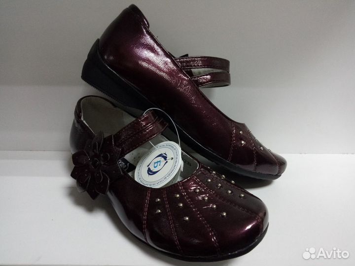 Туфли для девочки 30, новые