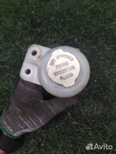 Бачок жидкости гур Mitsubishi Lancer 9