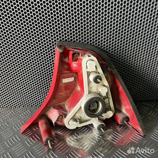 Фонарь задний Ford Focus