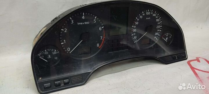 Панель приборов щиток Audi A8