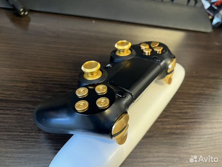 Металические стики и кнопки