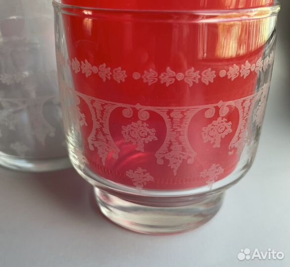 Графин со стаканом