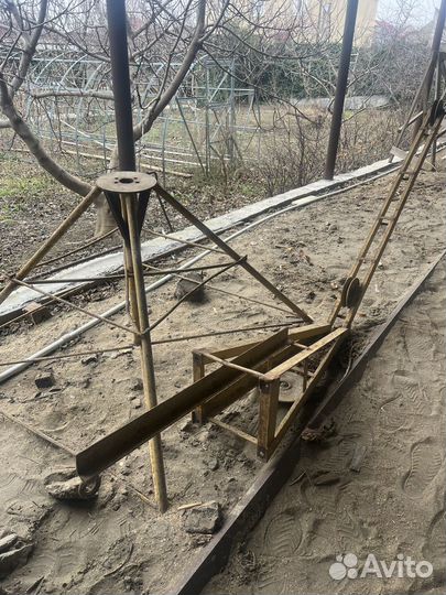 Мини кран строительный