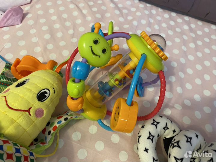 Игрушки для малышей пакетом