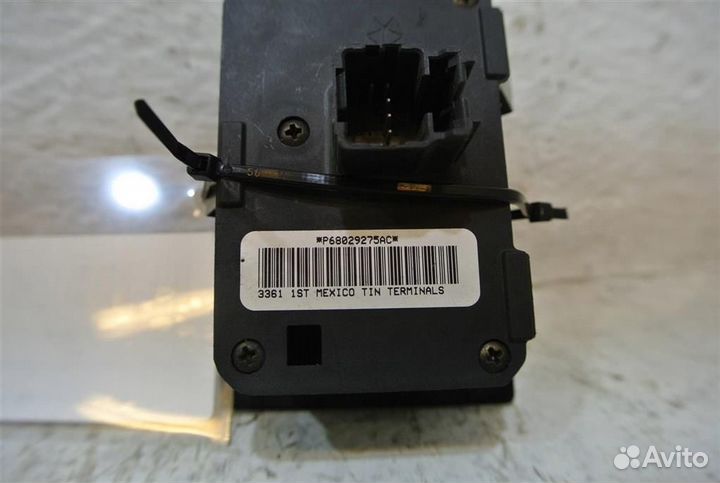 Переключатель света фар Jeep Grand Cherokee WK2 2