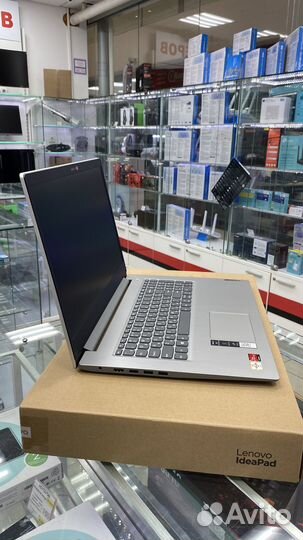 Ноутбук Lenovo IdeaPad 3 17ADA05 (81W20091RU)