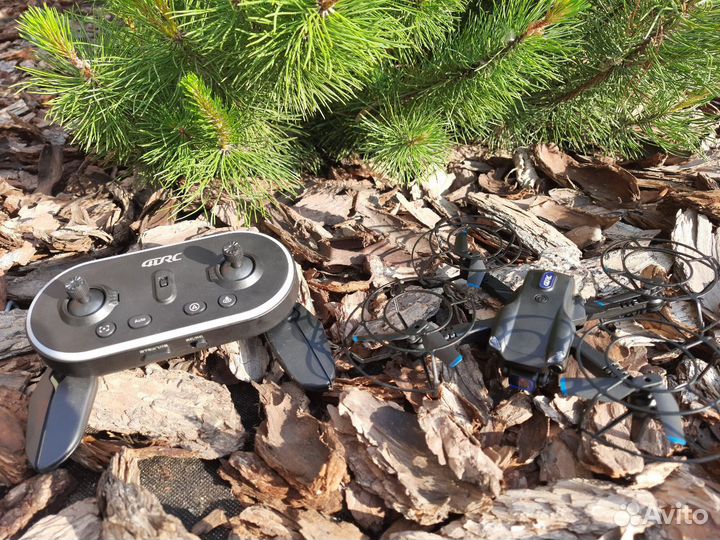 Квадрокоптер,2 камеры,V20,WiFi, Радиоуправляемый