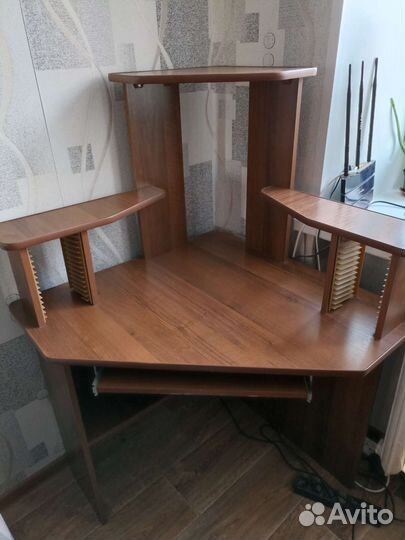 Компьютерный стол б/ у
