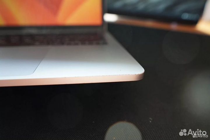 Macbook pro 13 2020 i5 16gb