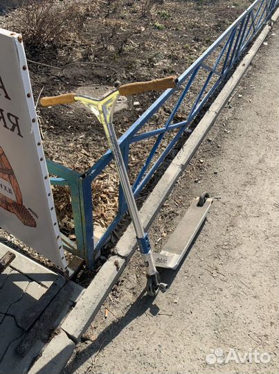 Трюковой самокат