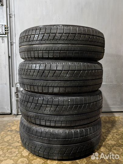 Bridgestone Blizzak VRX 205/60 R16 92S