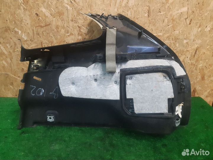 Volvo XC60 обшивка багажника левая