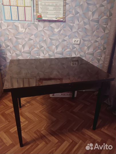 Стол