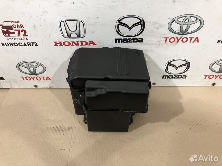 Корпус аккумулятора Mazda 3 BK 2002-2008