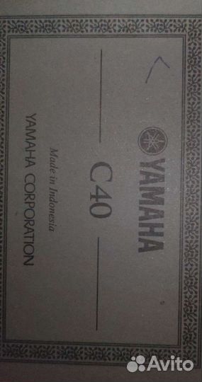 Акустическая гитара yamaha c40