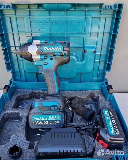 Аккумуляторный гайковерт Makita 800 н.м. (Арт.3025