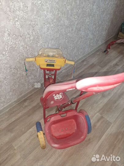 Трехколесный велосипед