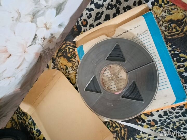 Бабинная кассета (Магнитная лента)