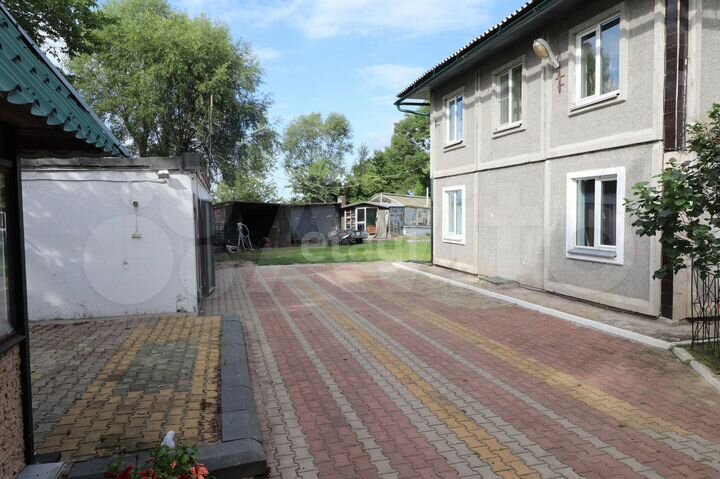 Коттедж 285 м² на участке 65 сот.