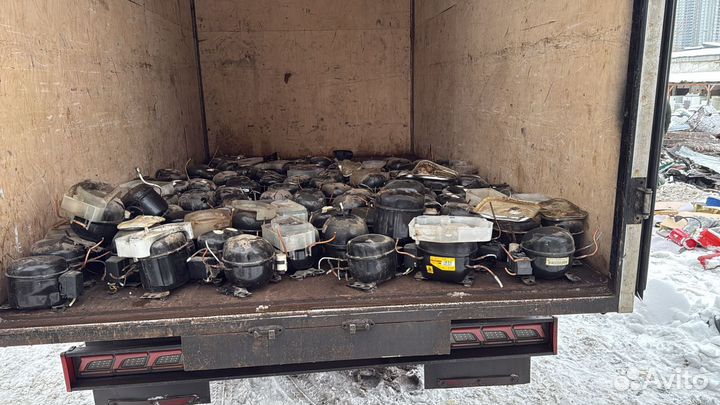 Холодильник мотор