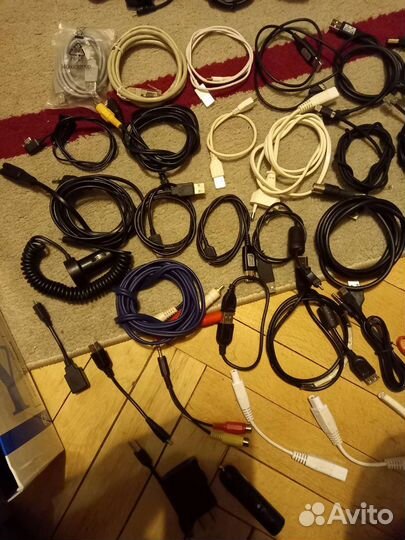 Зарядные устройства, кабели, переходники