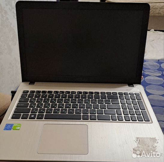 Ноутбук asus