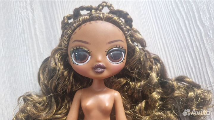 LOL OMG Royal Bee нюд