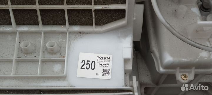 Печка в сборе Toyota Vitz SCP 10