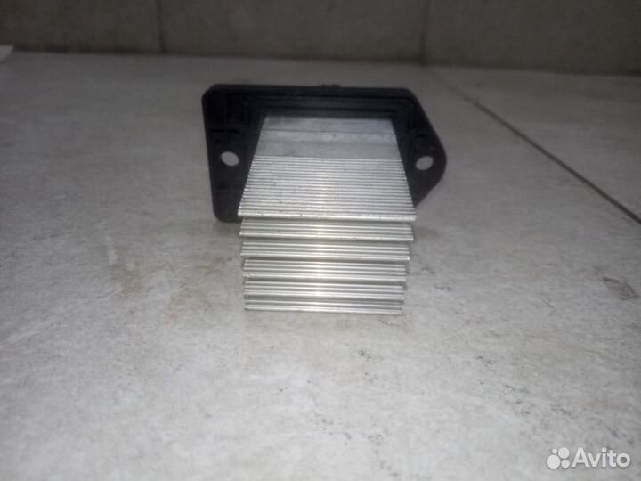 Резистор отопителя Kia Sorento XM 2009-2020