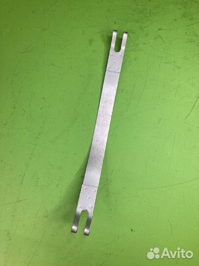 Хомут глушителя плоский (м) \Volvo FH12/16 FM7/10