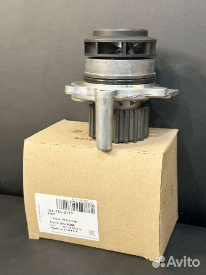 Насос водяного охлаждения volkswagen 03L121011P