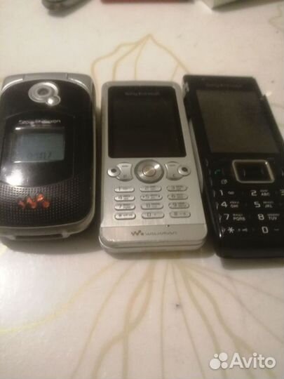 Sony Ericsson W302