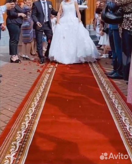 Красная ковровая дорожка 10 метров