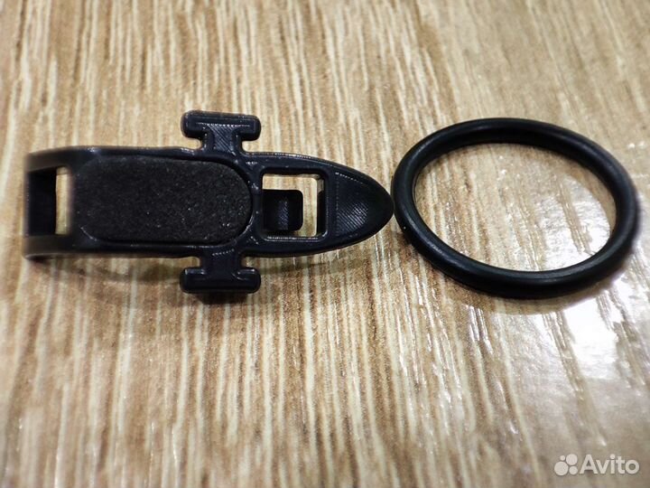 Хуккипер, держатель для крючка на спиннинг