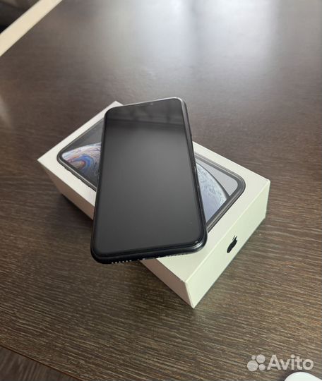 iPhone Xr, 128 ГБ