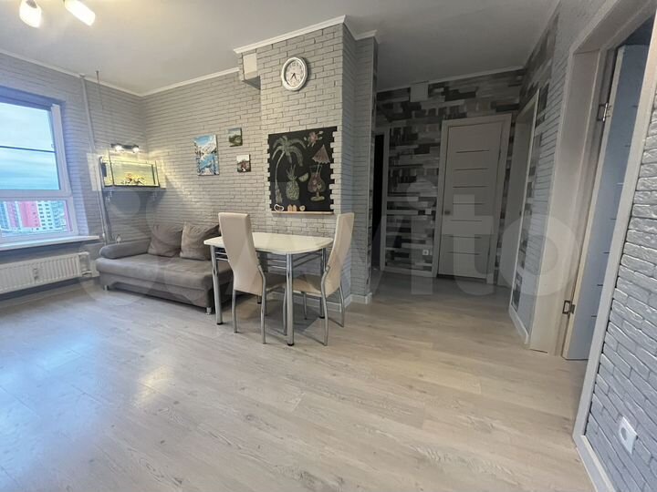 3-к. квартира, 79 м², 9/10 эт.