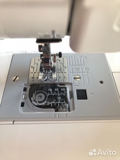 Швейная машина Janome DC 3900