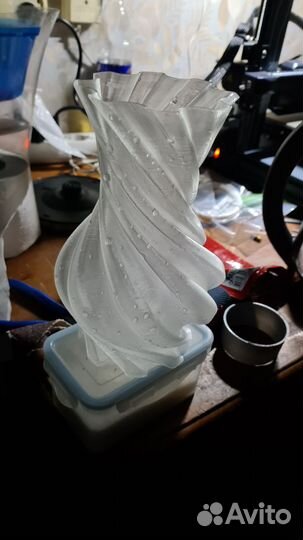 Ваза для цветов винтовая