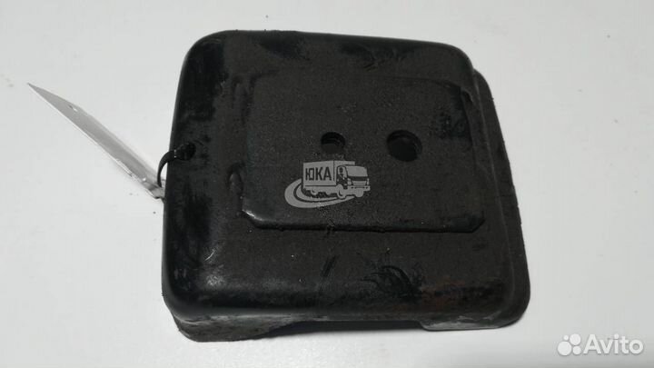 Крышка опоры двигателя передней N04C hino 300 Евро