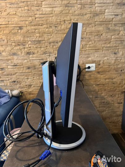 Монитор Samsung 740N S