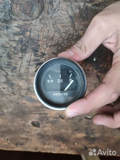 Указатель уровня топлива ваз