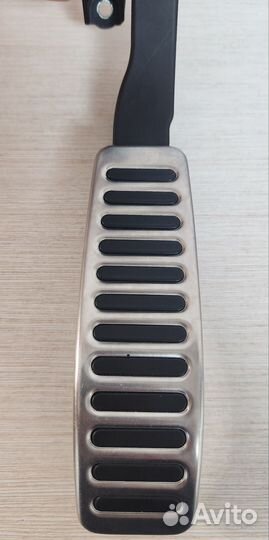 Накладка R line на педаль газа Touareg NF/FL