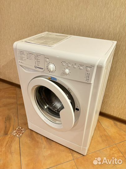 Стиральная машина узкая Indesit EcoTime iwsb 5105