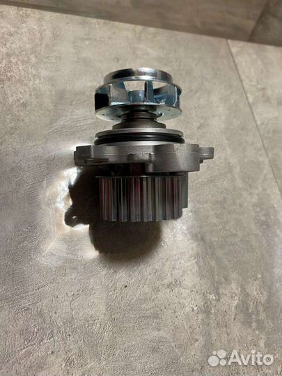 Водяная помпа Шкода Октавия