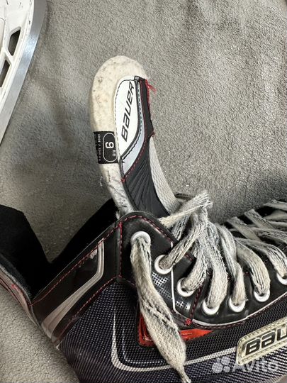 Хоккейные коньки bauer