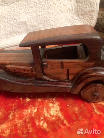 Ретро автомобиль