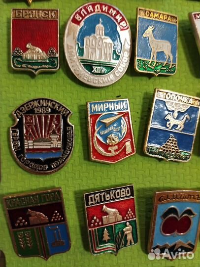 Значки гербы разные 1