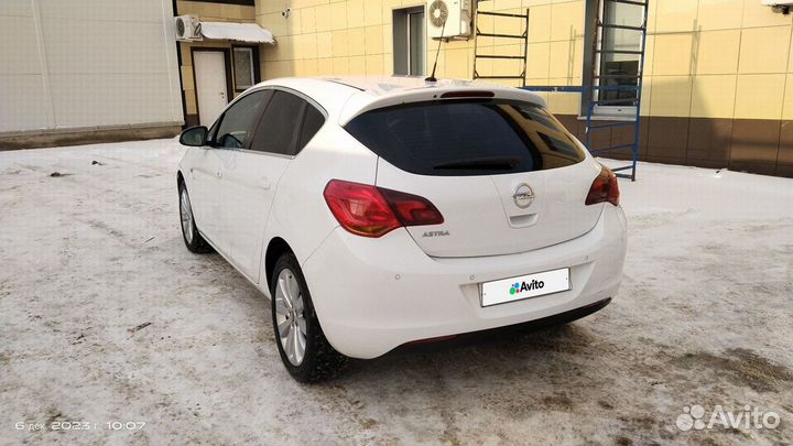 Opel Astra 1.6 AT, 2010, 129 000 км