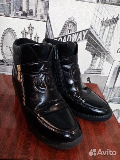 Ботинки весенние