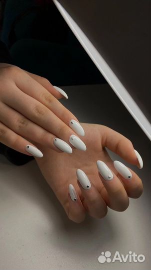 Маникюр,педикюр